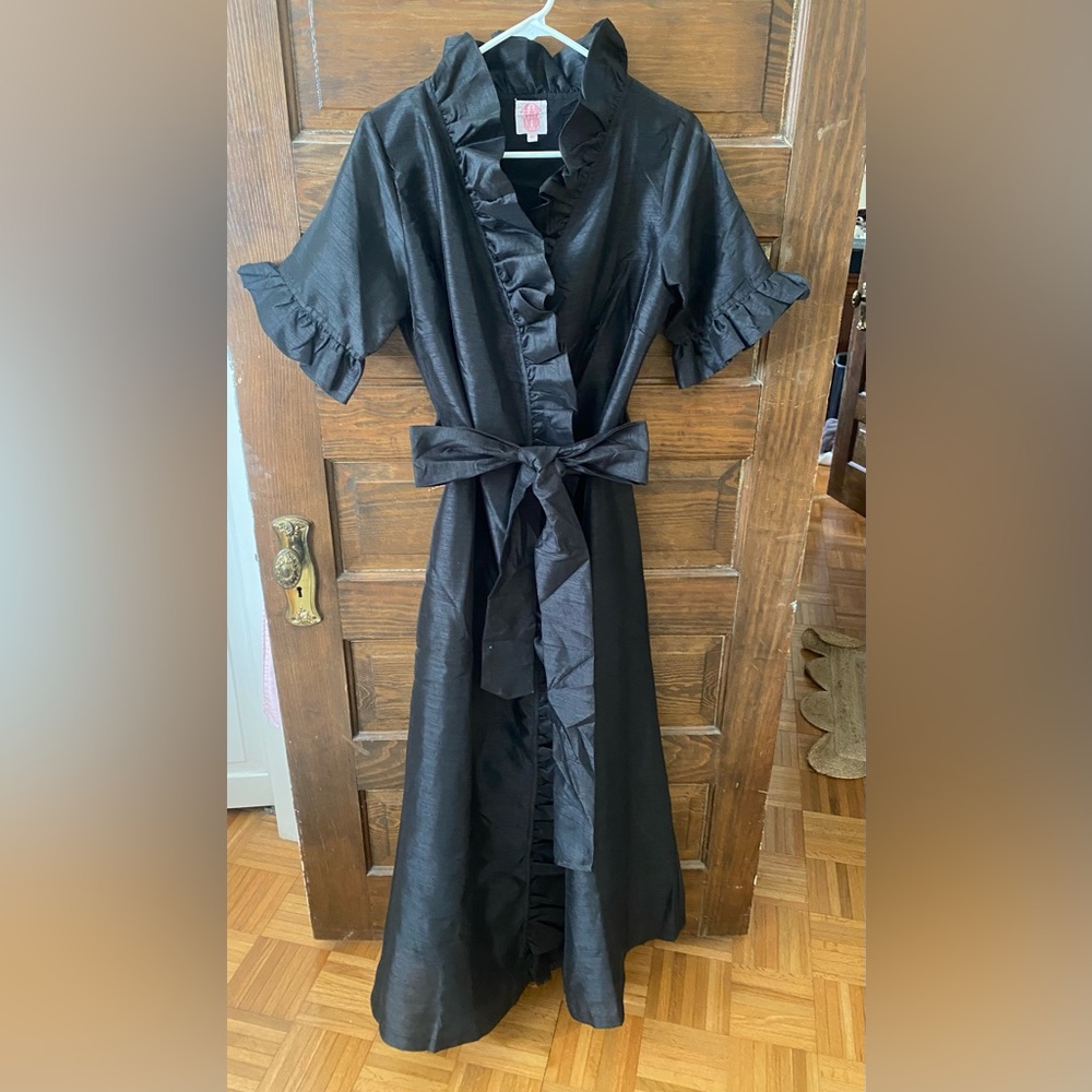 Chic Black Ruffle Maxi Dress